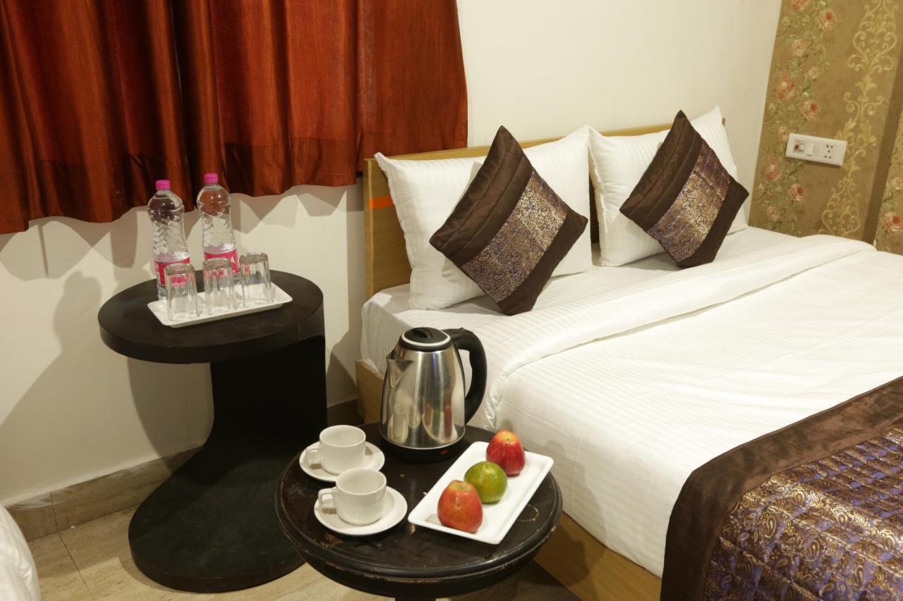 Hotel Ark Suites At Delhi Airport New Delhi Bagian luar foto