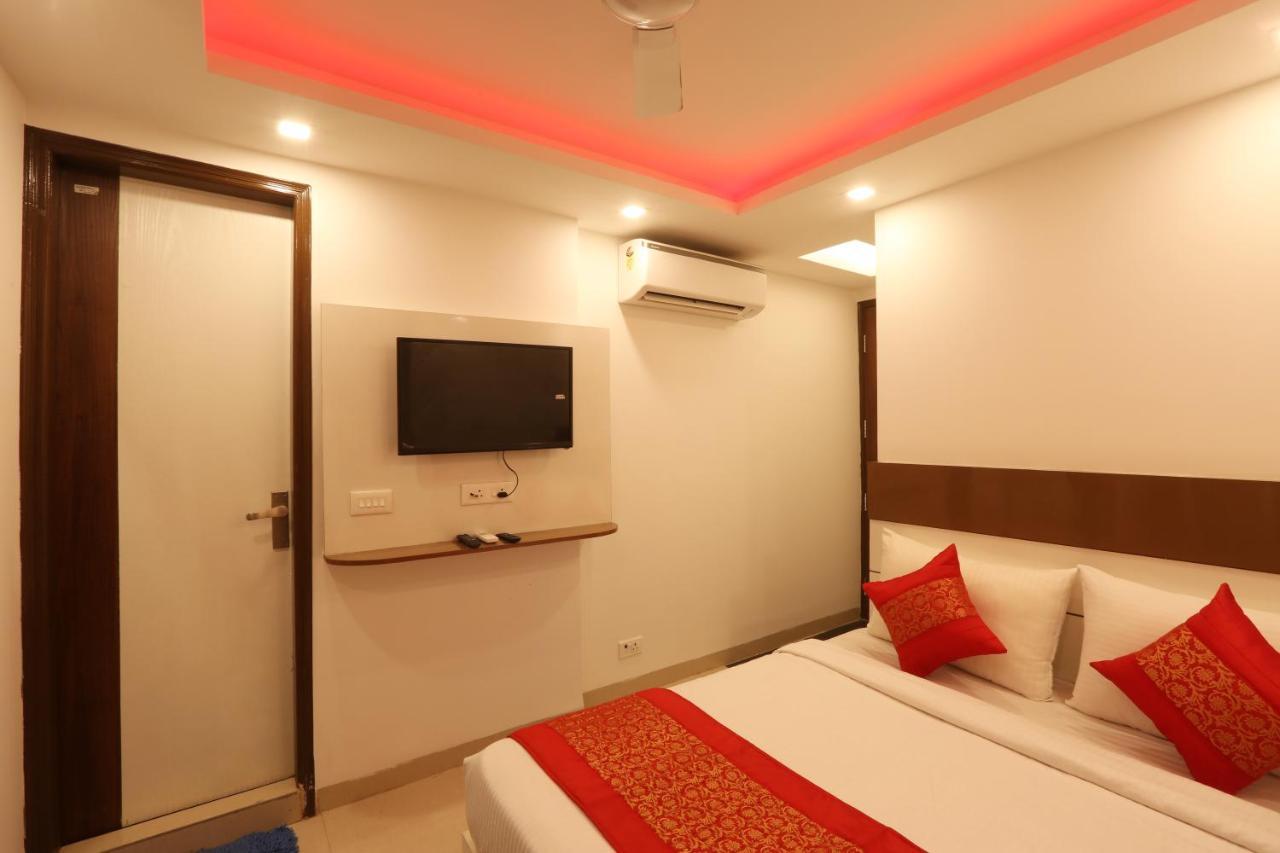 Hotel Ark Suites At Delhi Airport New Delhi Bagian luar foto